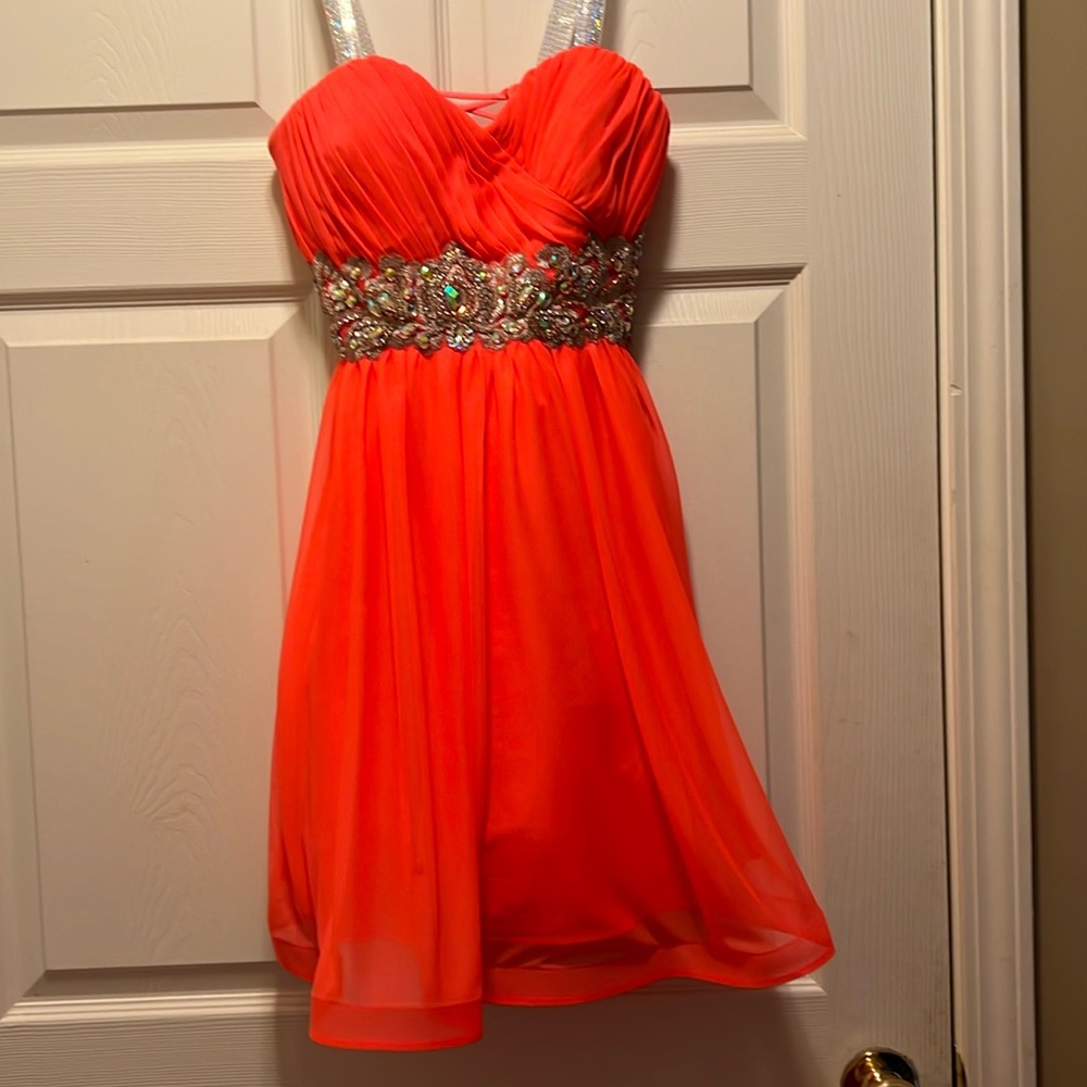 My Michelle Juniors Sz 5 Bright Orange Beautiful Short Formal Dress Prom